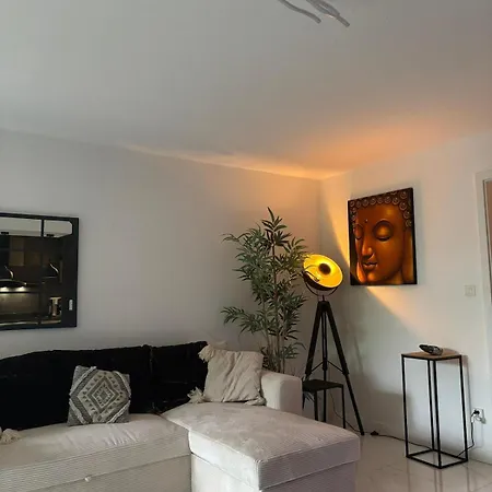 T3 Hypercentre 10min - Parking Gratuit Apartment